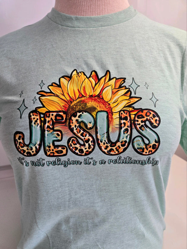 T-Shirt JESUS ITS NOT RELIGION ITS A RELATIONSHIP tee tshirt Medium