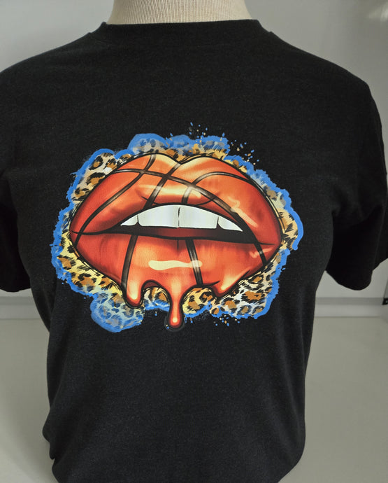 T-Shirt Basketball - HOTLIPS - Tiger print and blue splash tee tshirt Medium